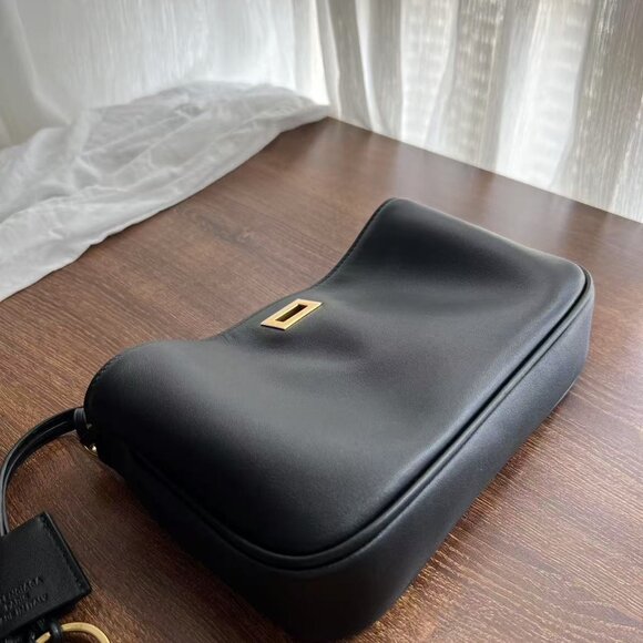 Balenciaga Rodeo Sling Pochette in Black - Picture 12 of 14